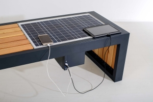 Solarne polnilne klopi